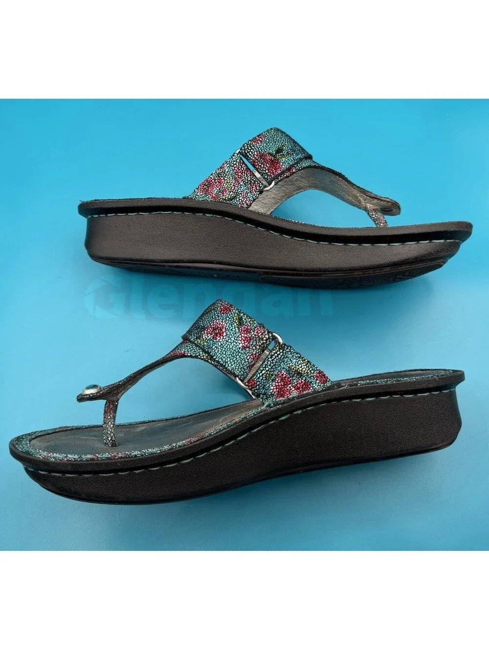 Alegria Carina Blue Floral Print Sandals Leather Embossed Buckle Accent 10 GUC